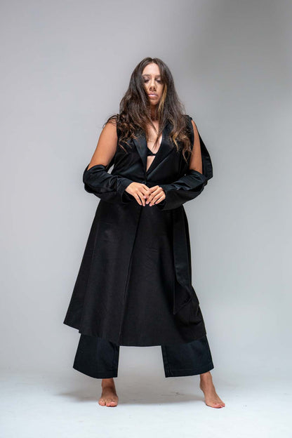 MAXI COAT WITH OPEN ARMS AND NECKWEAR DETAIL II BLACK