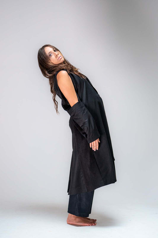 MAXI COAT WITH OPEN ARMS AND NECKWEAR DETAIL II BLACK